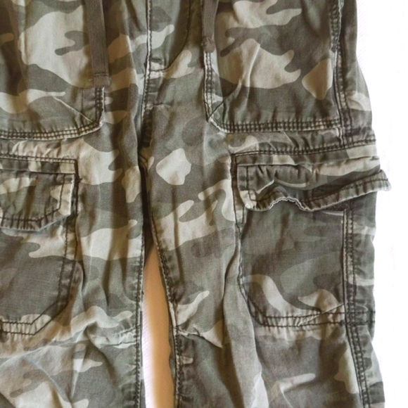 old navy camo straight leg cargo pants 2T unisex toddler - Picture 3 of 9